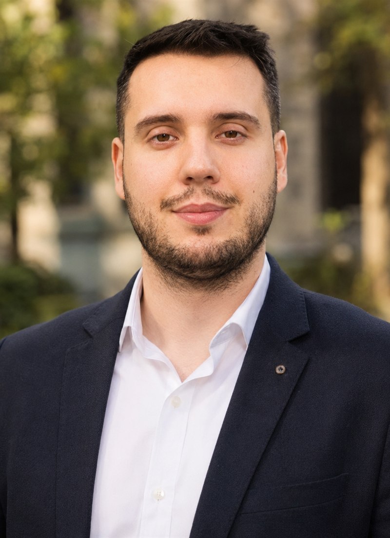 Adrian - twórca kursu KaNaU